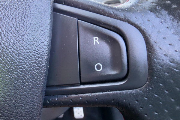 2013 Renault Megane III D95 R.S. 265 Cup Premium Hatch Image 20
