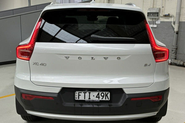2025 Volvo XC40 XZ Plus B4 SUV Image 6