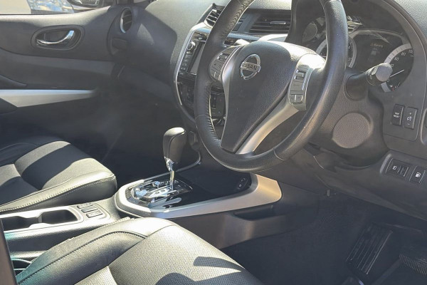 2017 Nissan Navara D23 ST-X Dual Cab Pickup Image 17
