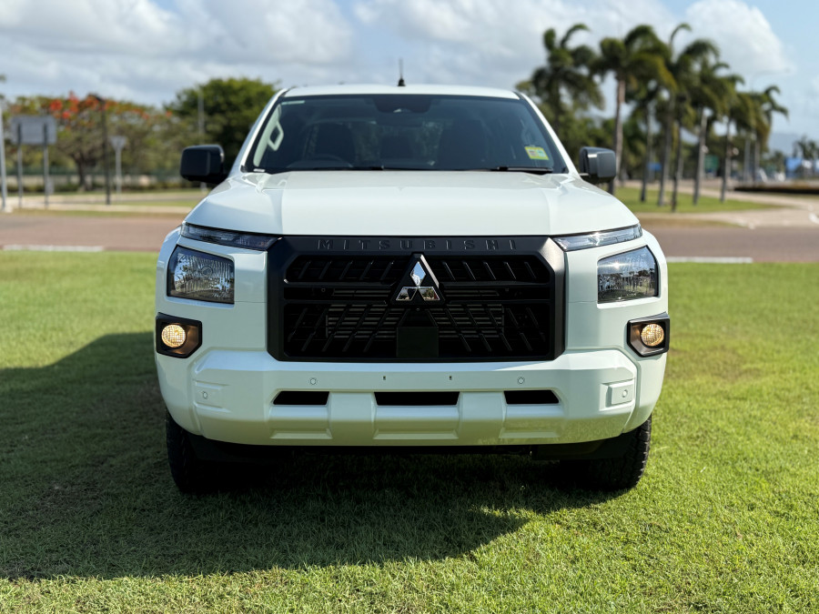2026 Mitsubishi Triton MV GLX Ute Image 2