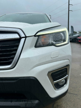 2020 Subaru Forester S5 2.5i Premium SUV image 10