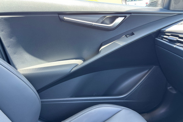 2024 Kia Niro SG2 EV S SUV Image 32