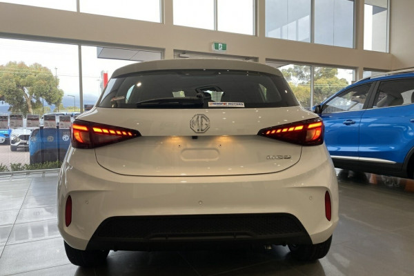 2024 MY25 MG MG3 ZP22 Essence Hybrid+ Hatch Image 5