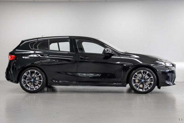 2026 MY25 BMW 1 Series F70 120 M Sport Hatch image 4