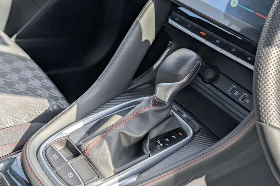2023 MG ZST S13 Core SUV Image 11