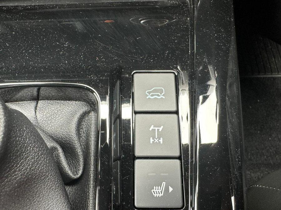 2026 MY25.5 Isuzu D-MAX RG X-TERRAIN Ute Image 20