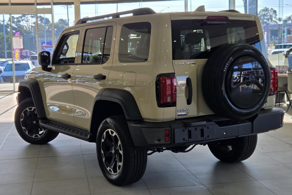 2026 GWM Tank 300 P01 Lux Hi4-T PHEV SUV Image 3