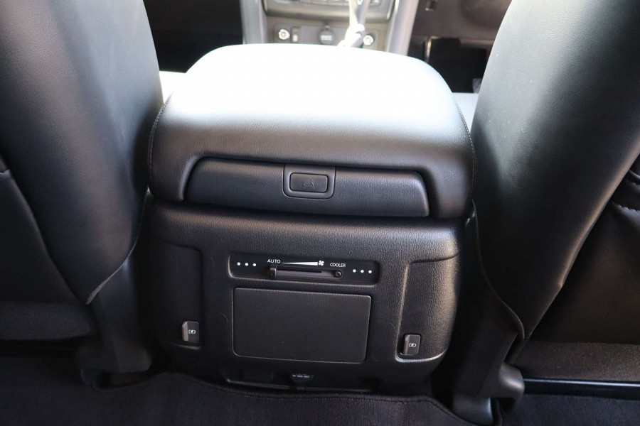 2024 Nissan Patrol Y62 Series 5 Ti-L SUV Image 10