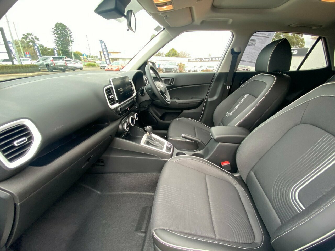 2022 Hyundai Venue QX.V4 Elite SUV Image 12