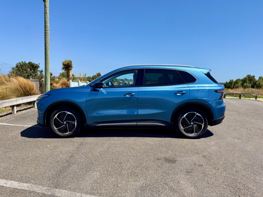 2026 MY25 MG MGS5 EV ZS3EM Essence 62 SUV Image 6