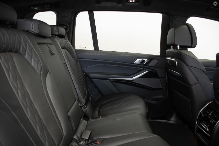2025 BMW X7 G07 LCI xDrive40d M Sport SUV