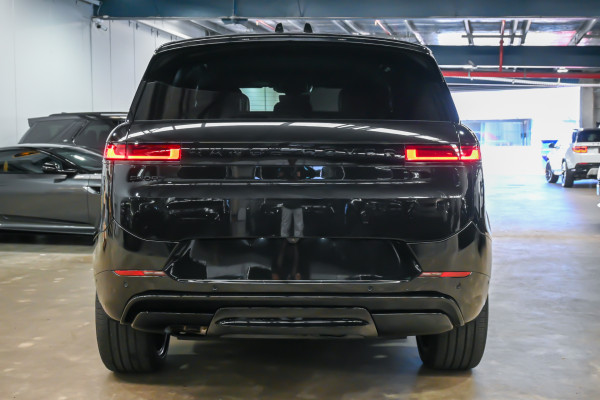 2025 Land Rover Range Rover Sport L461 D350 Dynamic HSE SUV image 5
