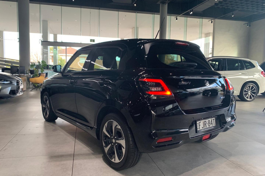 2024 Suzuki Swift AZ Series II GLX Turbo Hatch