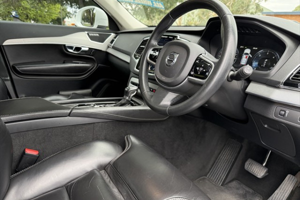 2017 Volvo XC90 L Series D5 Inscription SUV Image 13
