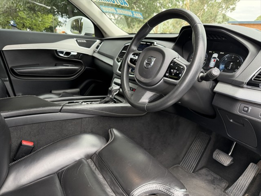 2017 Volvo XC90 L Series D5 Inscription SUV Image 13