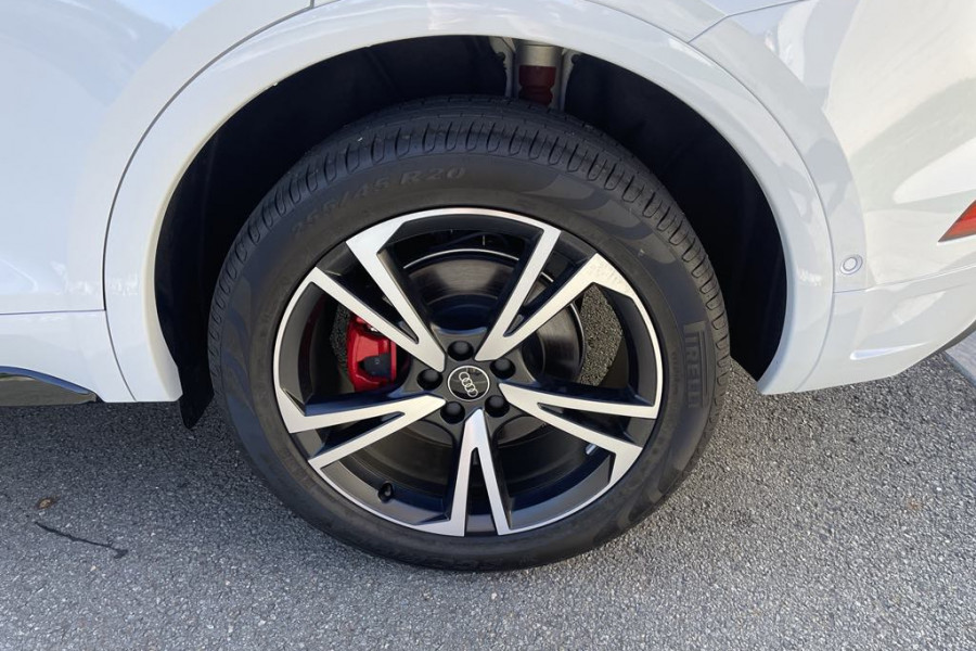 2024 Audi Q5 45 TFSI SUV Image 10