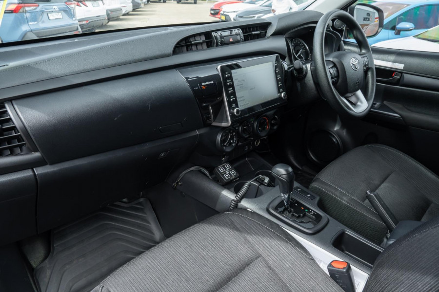 2023 Toyota HiLux GUN126R SR Cab Chassis Image 8