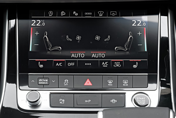2026 Audi Q7 4M TFSI 250kW S line SUV image 13