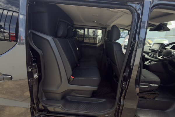 2025 Renault Trafic X82 Crew Lifestyle Van Image 16