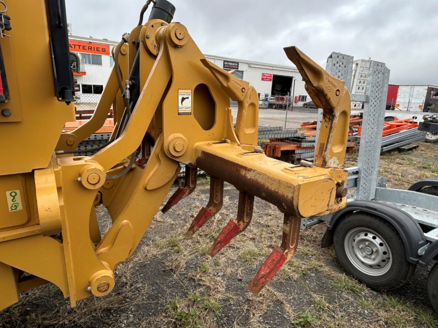 2021 Caterpillar  140M Grader Graders Image 7