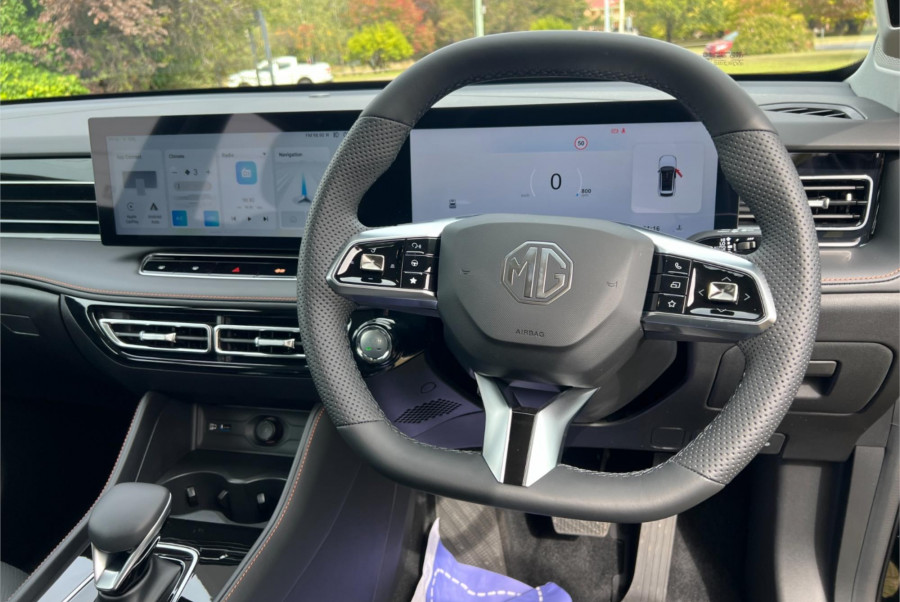 2025 MY24.5 MG HS AS33 Excite SUV Image 14