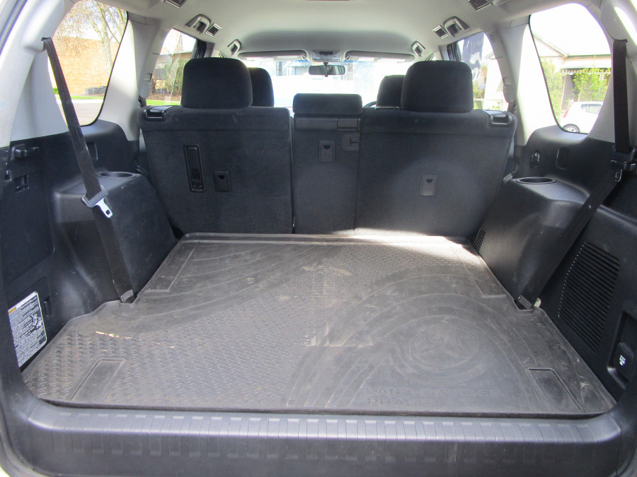 2015 Toyota LandCruiser Prado GDJ150R GXL SUV Image 15