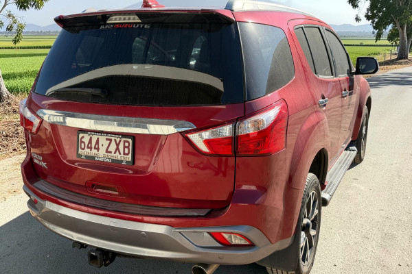 2020 MY19 Isuzu MU-X LS-T SUV Image 4