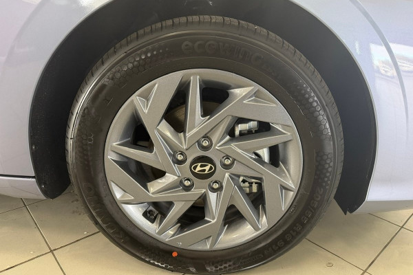 2026 Hyundai i30 CN7.V4 Elite Hybrid Sedan Image 11