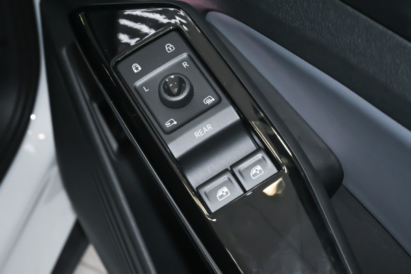 2024 MY25 Volkswagen ID. 4 E2 Pro SUV Image 10