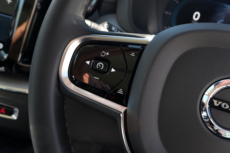 2023 Volvo XC60 UZ Ultimate B6 Dark SUV Image 14