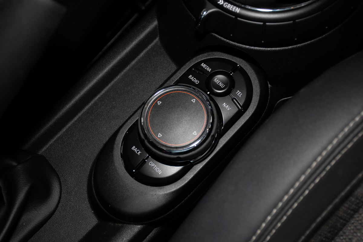 2015 MINI Cooper S Hatch