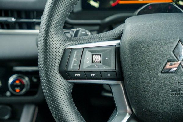 2025 Mitsubishi Outlander ZM Aspire SUV Image 12