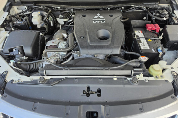 2015 MY16 Mitsubishi Triton MQ Exceed Ute Image 31