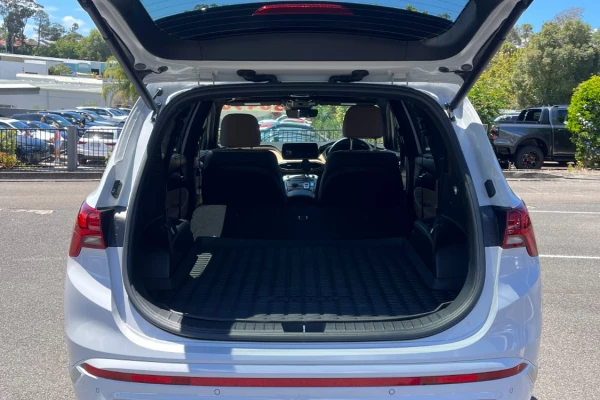 2021 Hyundai Santa Fe TM.V3 Highlander SUV Image 8