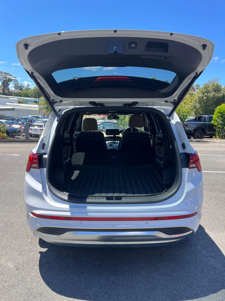 2021 Hyundai Santa Fe TM.V3 Highlander SUV Image 8