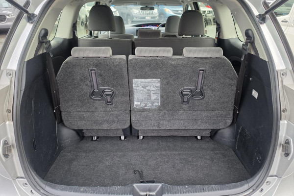 2016 Toyota Tarago ACR50R GLi People Mover Image 15