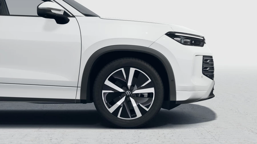 2026 Volkswagen Tayron R4 150TSI eHybrid Elegance SUV Image 6