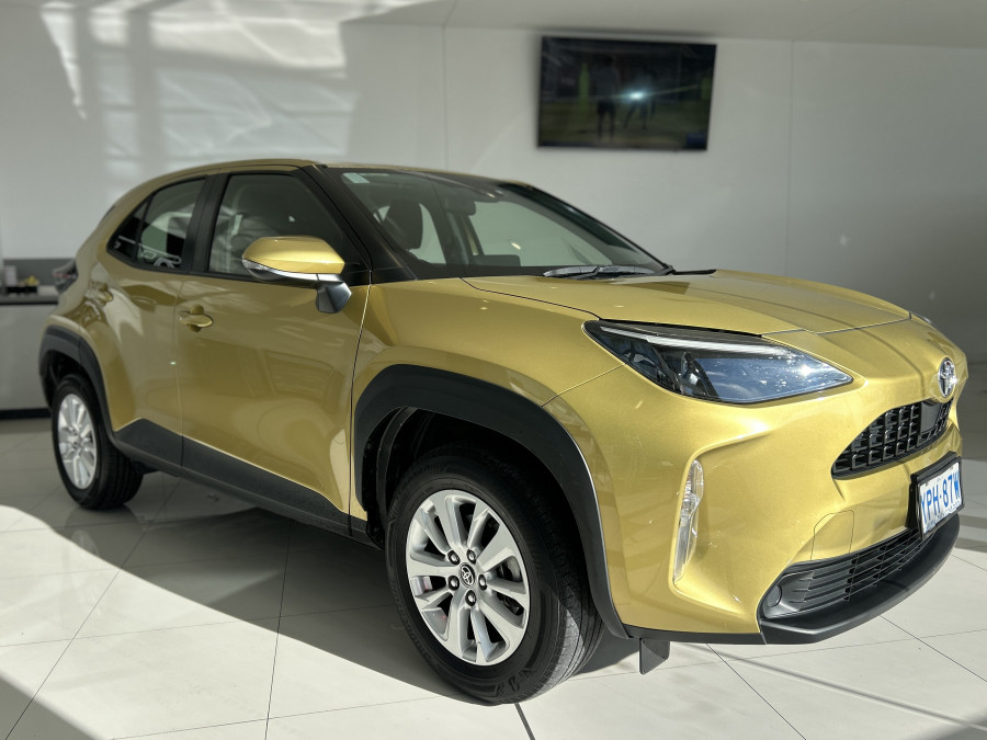 2021 Toyota Yaris Cross MXPB10R GX SUV Image 1