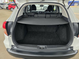 2015 Honda HR-V  VTi SUV image 17