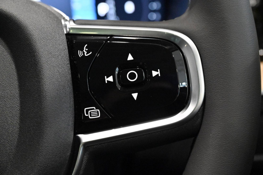 2026 Volvo XC60 UZ Plus B5 Bright SUV Image 16