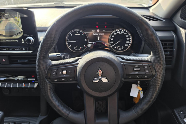 2026 Mitsubishi Triton MV GLX Ute Image 19