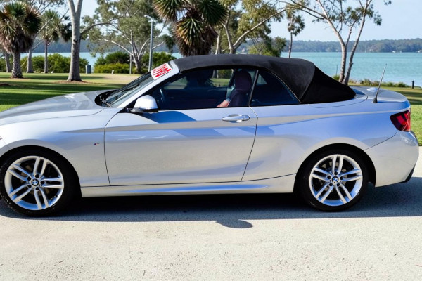 2015 BMW 2 Series F23 Turbo 220i M Sport Convertible Image 4