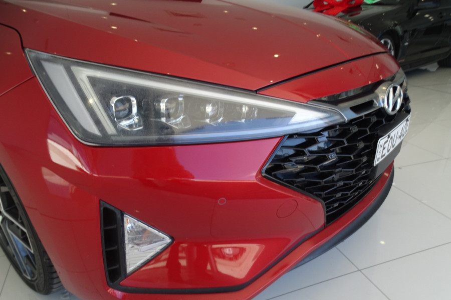 2019 Hyundai Elantra AD.2 Sport Premium Sedan Image 9