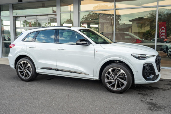 2026 Audi Q5 GU TFSI 200kW sport SUV image 3