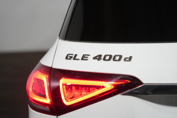2021 Mercedes-Benz GLE-Class GLE400d SUV Image 9