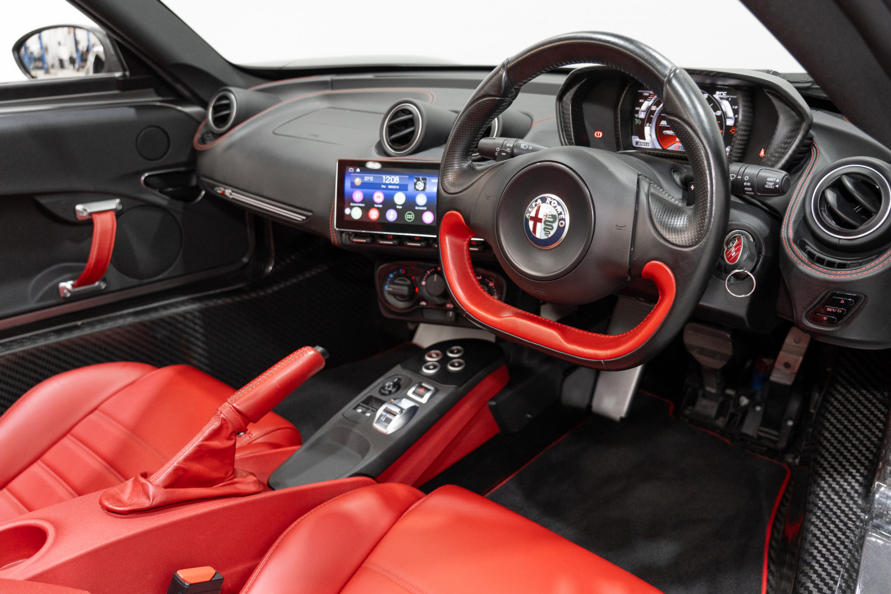 2016 Alfa Romeo 4c Spyder Convertible Image 6