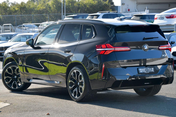 2026 BMW X3 G45 30e xDrive SUV image 2
