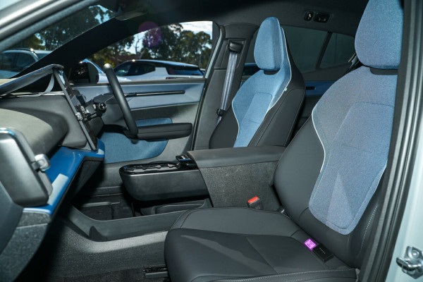 2024 MY25 Volvo EX30  Single Motor Extended Range Plus SUV Image 15