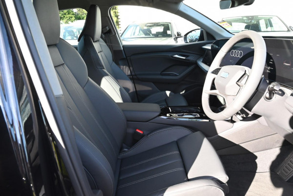 2025 Audi Q6 e-tron GF  SUV image 12