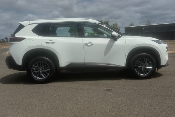 2024 MY25 Nissan X-Trail T33 ST SUV Image 2